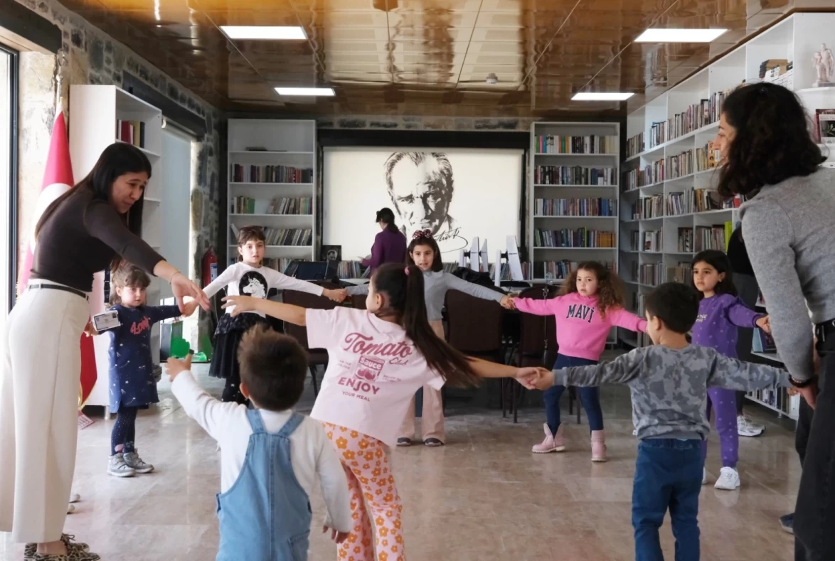 Minik Eller, Büyük Hayaller: Çocuk Atölyeleri Devam Ediyor!
