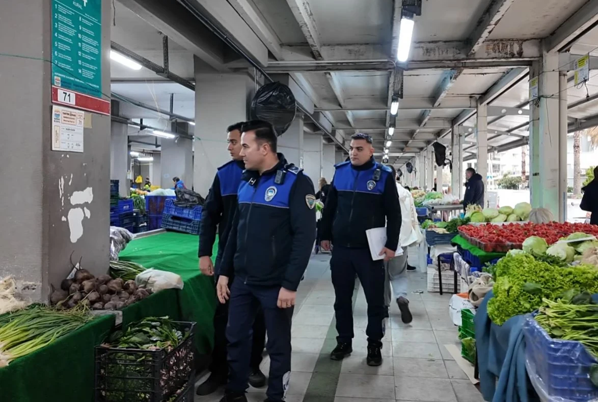 Marmaris’te pazaryerlerinde denetimler sürüyor