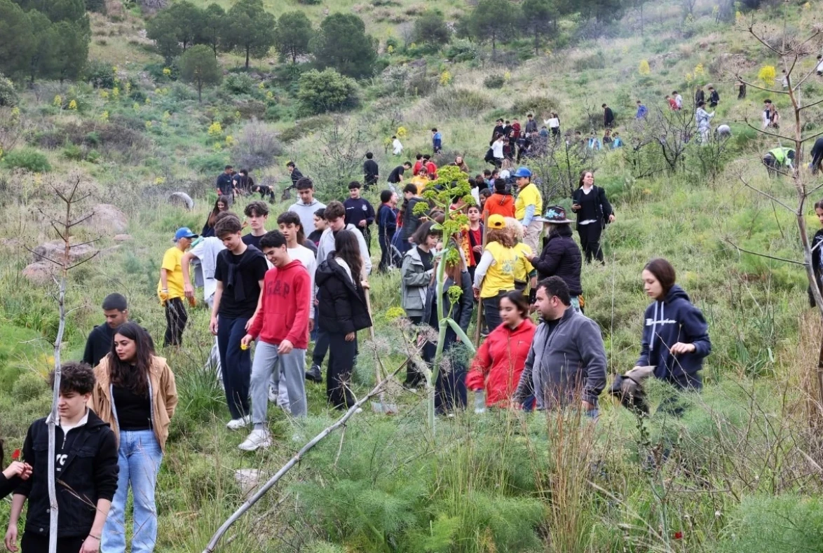 Birlik Oldular, Yeşerttiler! Bodrum’da Anlamlı Fidan Dikimi