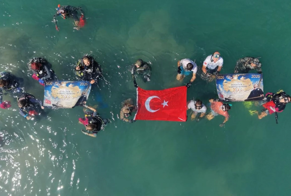 Gümbet’te Deniz Dibi Temizliği: 370 Kilogram Atık Çıkarıldı