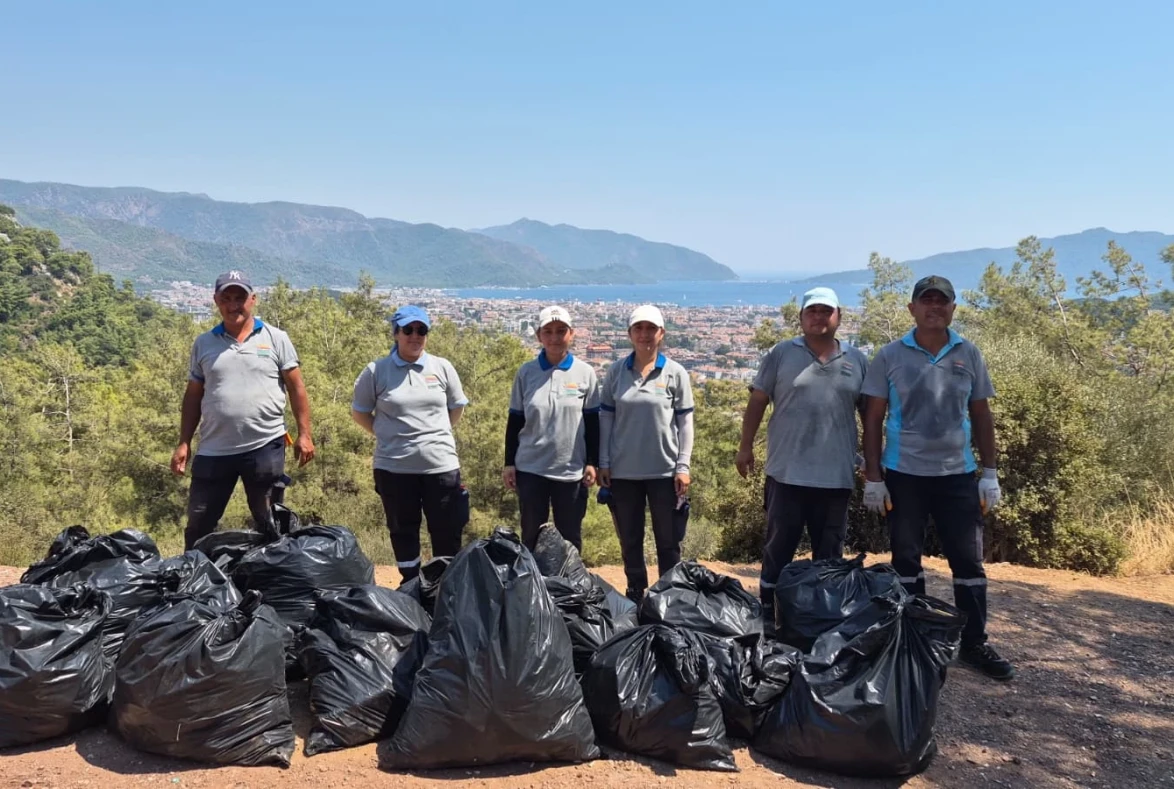 Marmaris’te Seyir Noktalarında Kapsamlı Temizlik