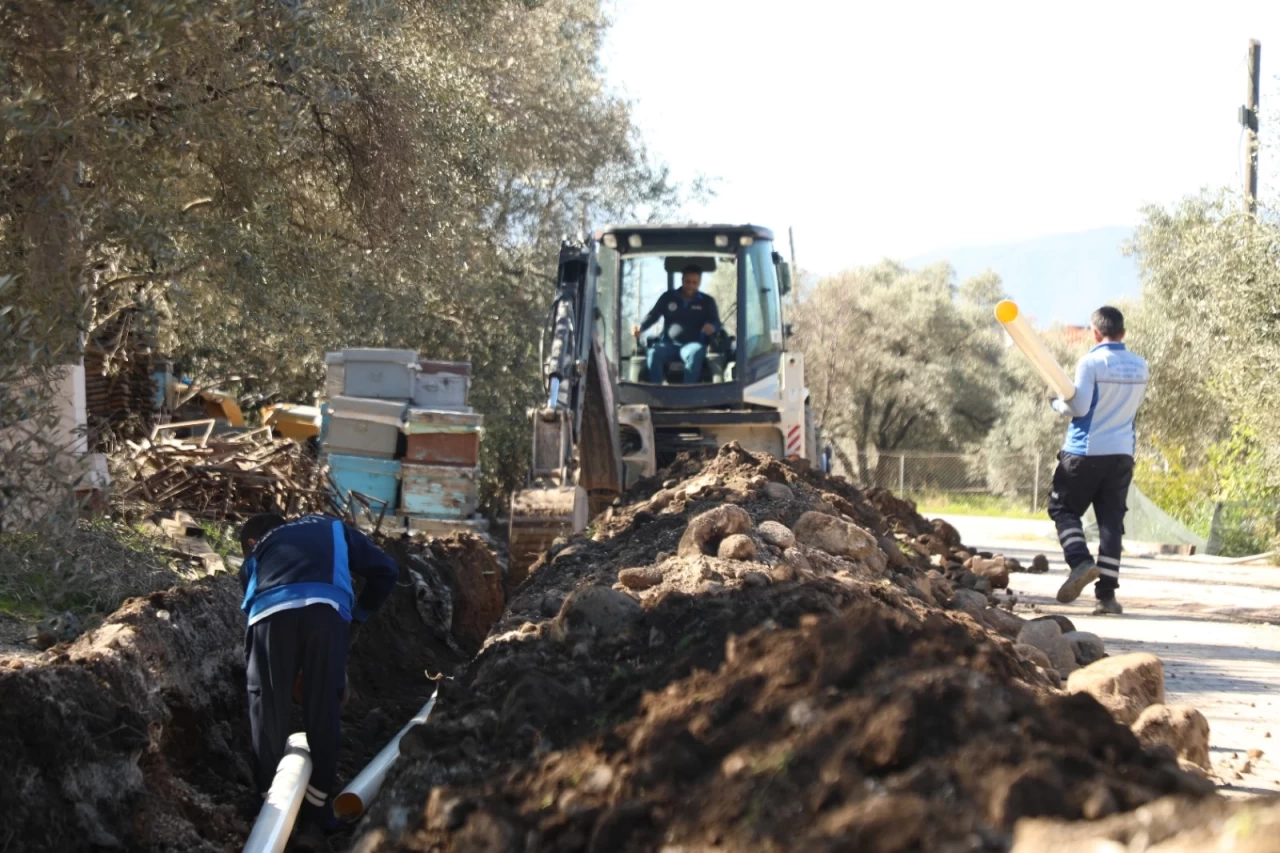 Toparlar Mahallesi’nde Altyapı Güçleniyor: İçme Suyu Hattı Yenilendi