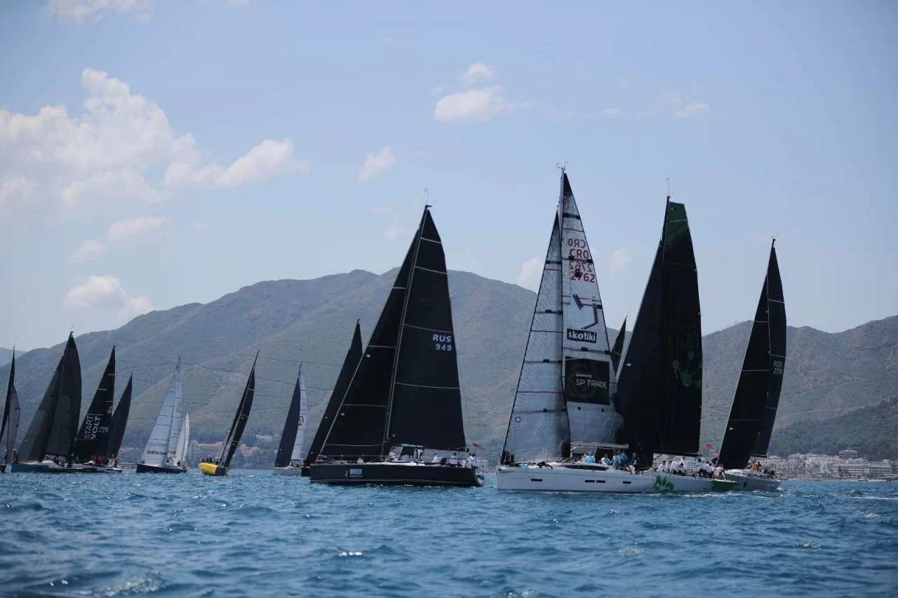 Marmaris’te Uluslararası Akdeniz yelken şöleni başladı