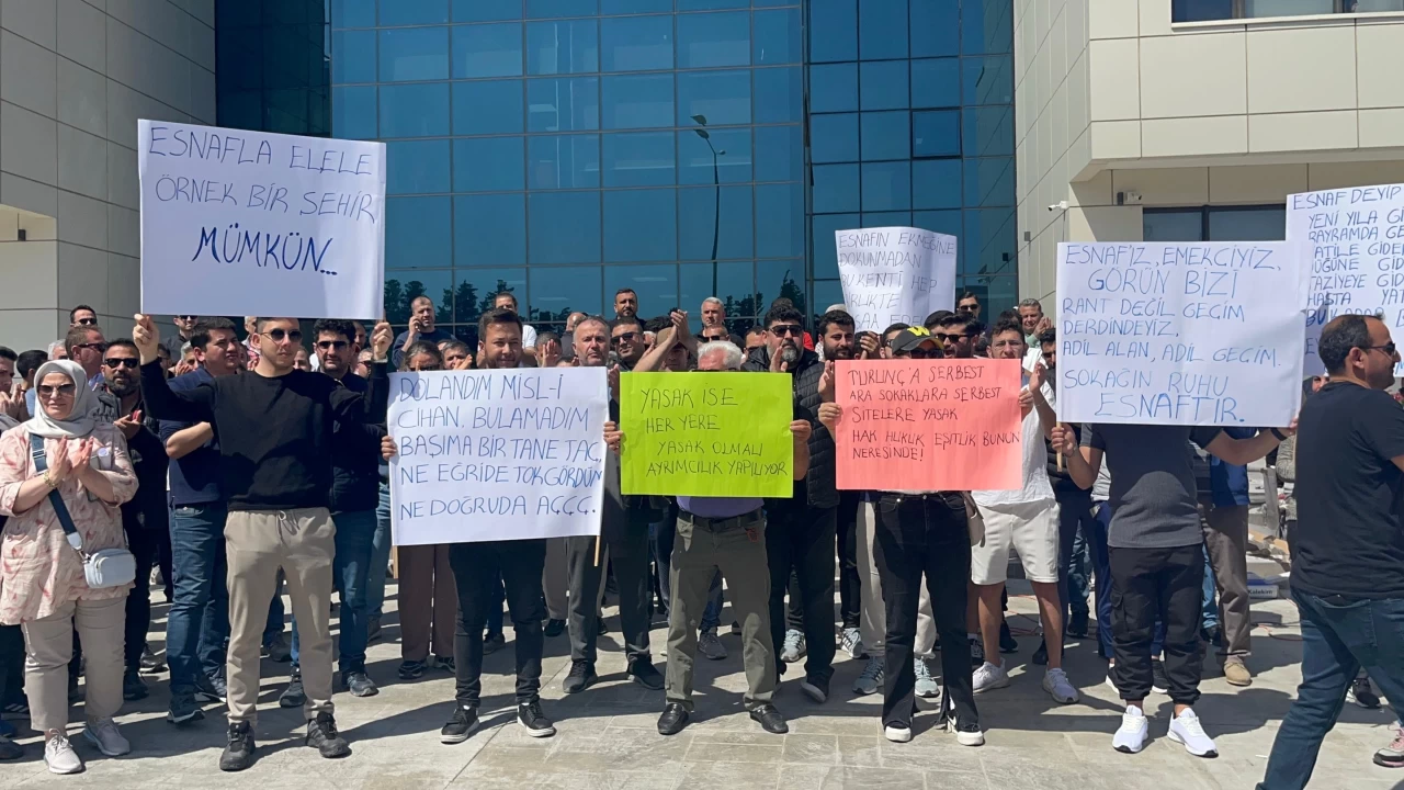 Marmaris'te esnaf ayaklandı!