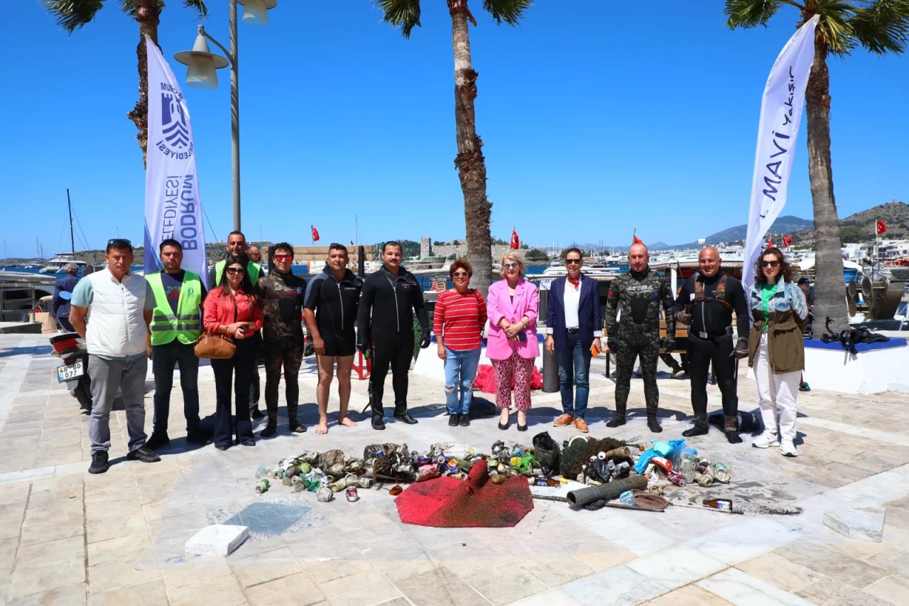Kumbahçe’de 33 Kg Atık Toplandı: Bodrum Denizi Temiz Çıktı