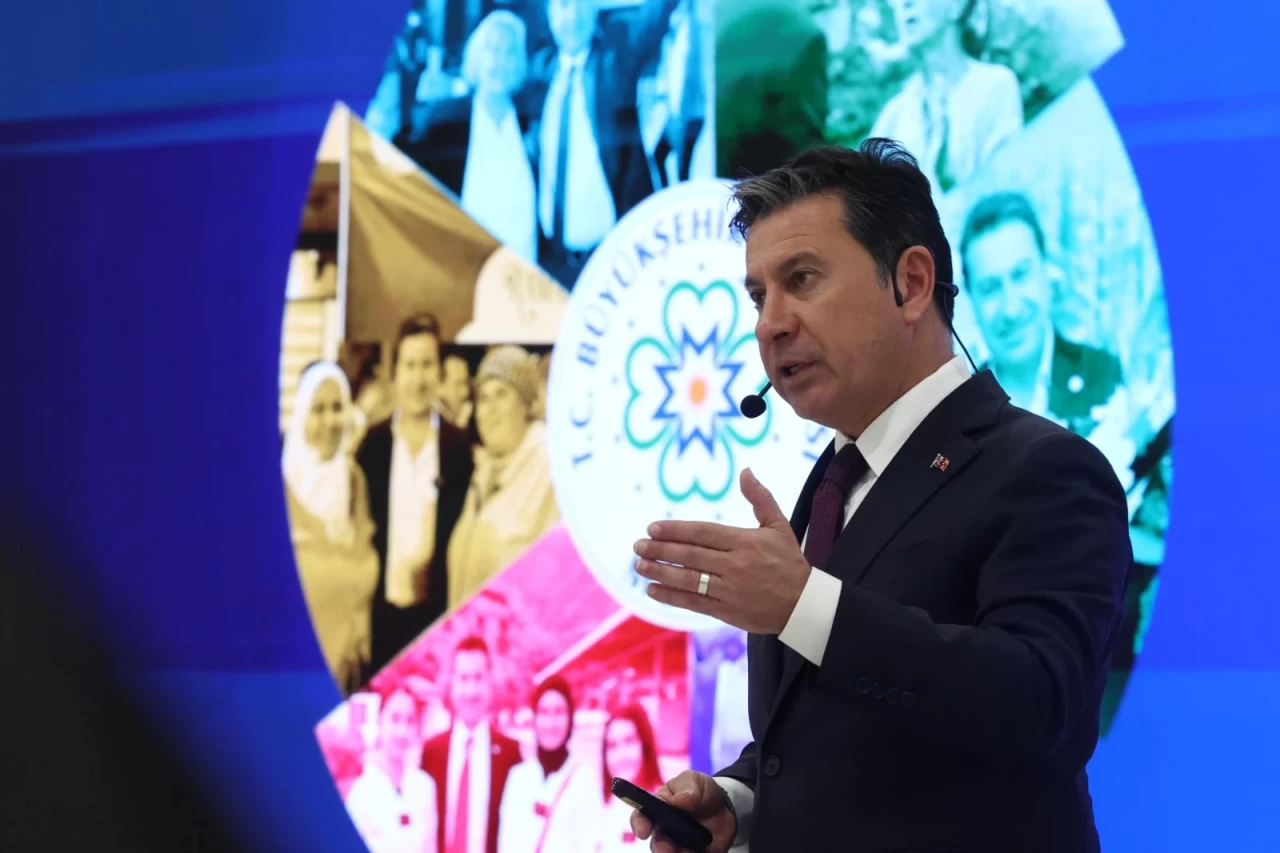 Aras, "Atatürk’ün Askerleri Olarak Biz, Kirli Ellerden Korkmayız"
