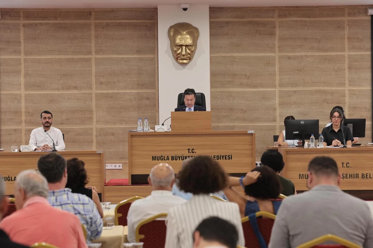 Aras’tan Üçlü Müjde: Turizmciye, Üreticiye ve Az Tüketene Su İndirimi