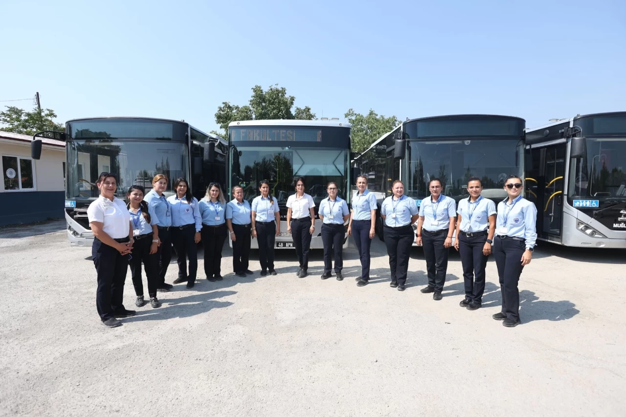 Muğla’da Kadın Şoförler Arttı, Yolculardan Tam Not Geldi