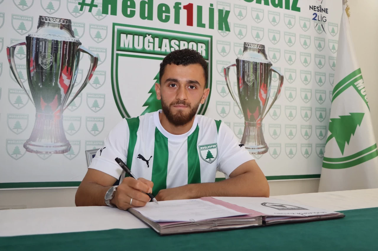 Mahsun Çapkan İmzayı Attı, Muğlaspor’un İlk Dış Transferi Gerçekleşti