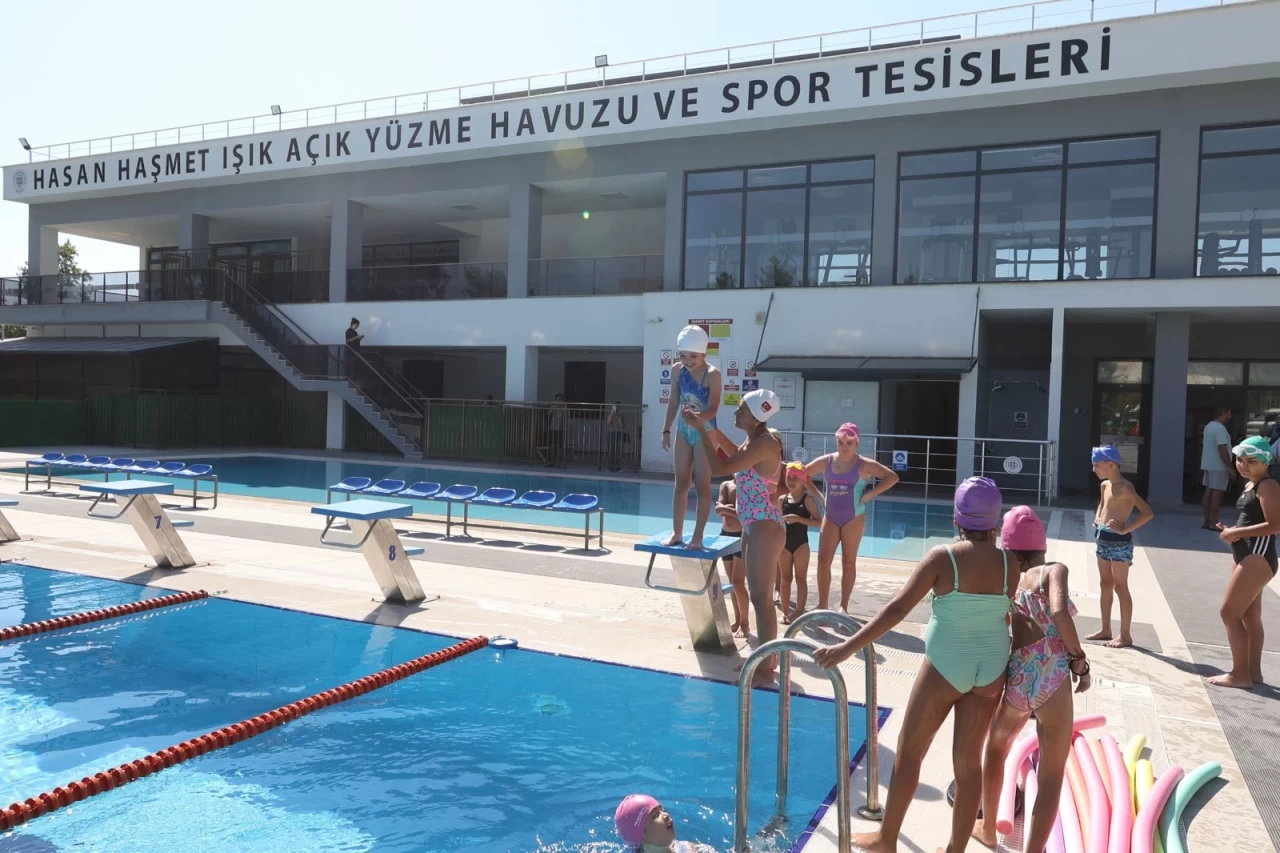 120 Çocuk İçin Başladı: Muğla Büyükşehir Belediyesi Yüzme Kursuyla Spor Alışkanlığı Kazandırıyor