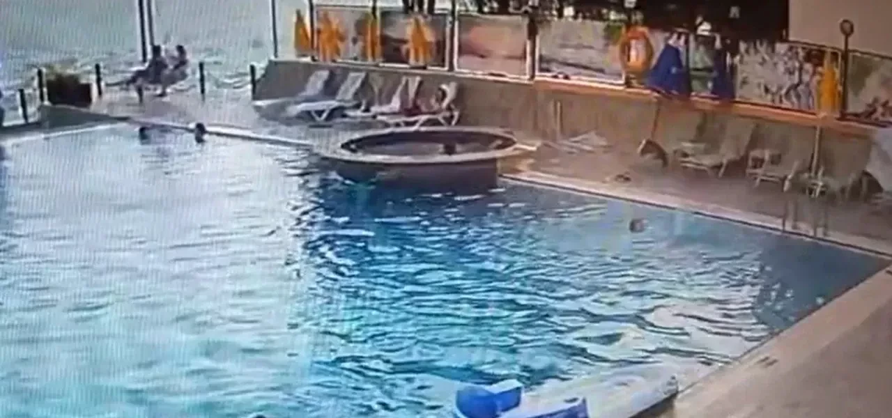 Havuzda Çırpındı, Kimse Yardım Etmedi: 9 Yaşındaki Ali Hayatını Kaybetti