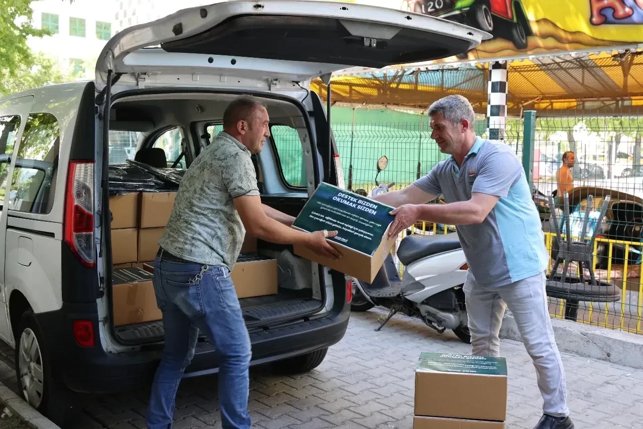 Marmaris Belediyesi’nden 156 Öğrenciye Kırtasiye Desteği