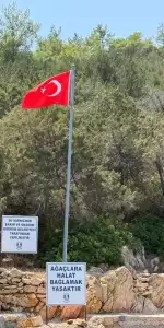 Bodrum Belediyesinden Bayrak Yenileme Çalışmaları