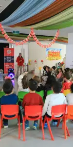 Minikler Diş Fırçalamanın Püf Noktalarını Öğrendi