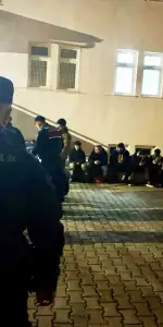 Geren Koyu’nda Kaçak Geçiş Engellendi: 33 Göçmen Göç İdaresine Teslim Edildi