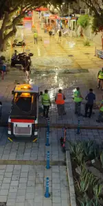 Bodrum’da 3 Cadde Tek Tek Yıkandı: Temizlik Seferberliği