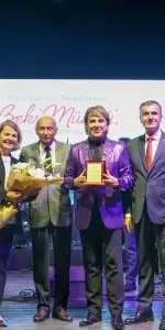 Sanat Güneşi Zeki Müren, Bodrum’da Özlemle Anıldı