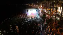 Marmaris'te DJ Fest Fırtınası! Halk Plajı'na Binler Akın Etti
