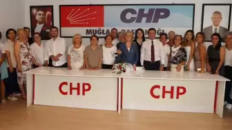 CHP’li Kadınlardan Kadem Mete’ye Sert Yanıt: “Evde Bekleyen Değil, Geleceği Kuranız!”