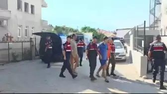 57 Kaçak Göçmen Yakalandı! Kızılay Başkanı’nın Oğlu Tutuklandı