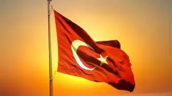 Ahmet Aras’tan 15 Temmuz Mesajı: “Din İstismarcısı Hainlerin Karşısında Direnenleri Saygıyla Anıyorum”