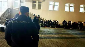 Geren Koyu’nda Kaçak Geçiş Engellendi: 33 Göçmen Göç İdaresine Teslim Edildi