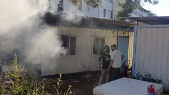 Dikkatsiz Atılan Sigara İzmariti Konteyneri Yaktı