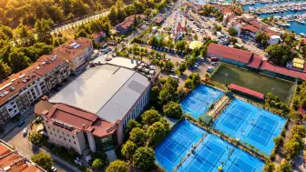 Tenis Kortu 5 Milyon 750 Bin TL’ye Kiralandı