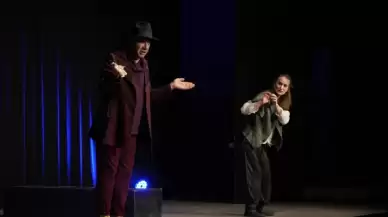 Milas Tiyatro Festivali'nde Heyecan Dorukta: Unutulmaz Oyunlar Sahneleniyor!