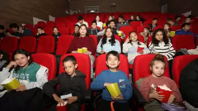 Muğla'da Çocuk Film Günleri Başladı: Gerçek Sinema Deneyimi Çocuklara Neşe Saçıyor