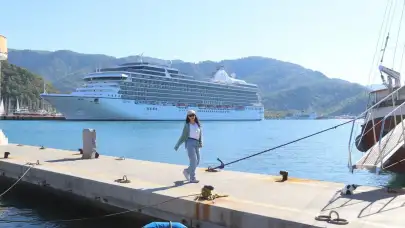 1.193 Yolcu, 752 Personel: Marina Kruvaziyeri Marmaris’i Ziyaret Etti