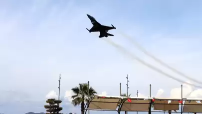 SOLOTÜRK’ten Fethiye’ye Nefes Kesen Gösteri: Şehit Fethi Bey Anıldı