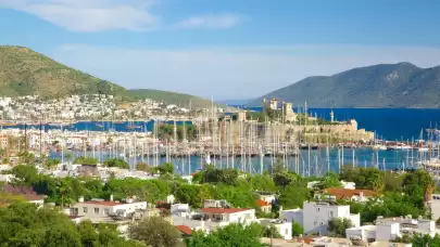 Muğla, 2025'te Yabancı Turistlerin Gözdesi Oldu: Hava Limanlarından Rekor Giriş!