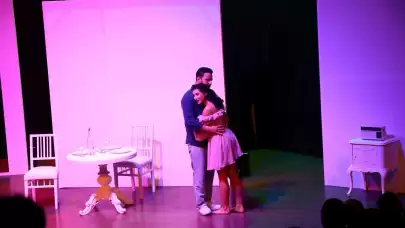 Bodrum Belediyesi, Aziz Nesin'in Eserinden Uyarlanan "Çiçu" Adlı Yeni Oyunu Ücretsiz Sahneledi.