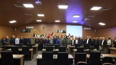 Marmaris Turizmine Çeki Düzen: Esnafla Yol Haritası Çizildi