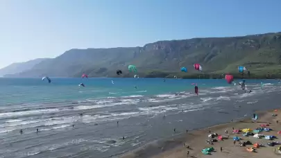 19 Mayıs Coşkusu Kite Sörf Şenliğiyle Taçlanıyor