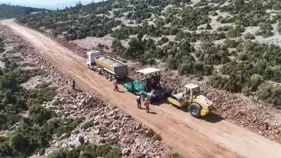 Muğla Büyükşehir, Menteşe’de 5 Mahallenin Yolunu Yeniliyor