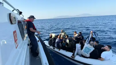 Bodrum’da lastik bottaki 24 göçmen yakalandı