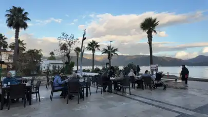 Deniz Manzaralı Halk Kafesi Kışın da Marmarislilerin Gözdesi