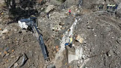 Yoğun Yağış Vurdu, MUSKİ Saatler İçinde Sahaya İndi