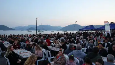 Marmaris’te Ramazan’ın En Büyük Sofrası Kuruldu!