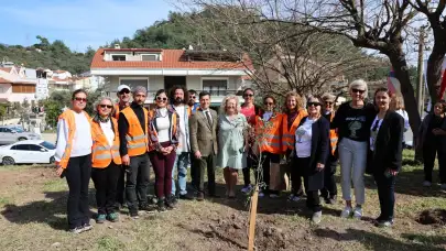Marmaris’te Barış ve Umut Yeşerdi: 35 Zeytin Fidanıyla “Umut Korusu” Kuruldu!