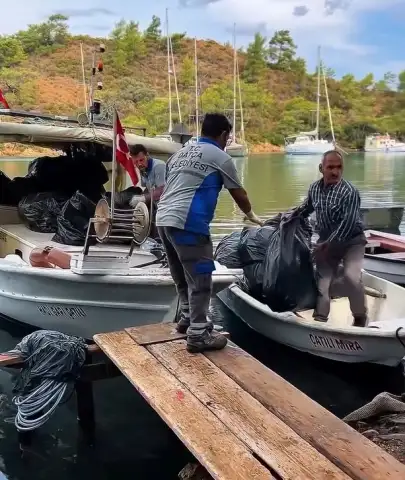 Balıkaşıran Koyundan Çatı Limanında…Datça’da temizlik seferberliği