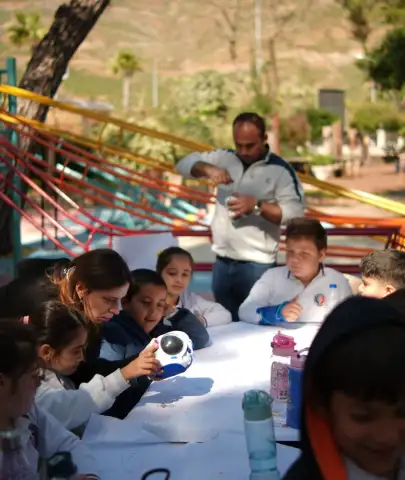 Marmaris’te Bilim Şöleni! Öğrenciler Robotlar ve VR ile Tanıştı