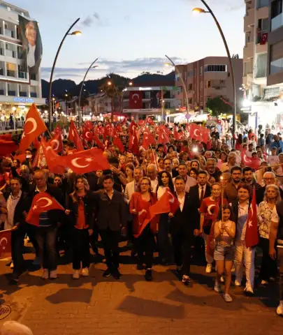 “İyi ki Doğdun Büyük Atatürk”: Marmaris’te Duygu Dolu 19 Mayıs