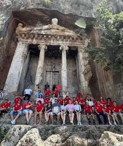 Sarıgerme’de Engelsiz İzcilerden Yaz Kampı