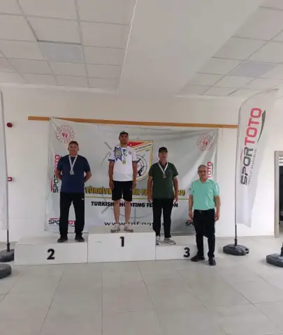 Büyükşehir Sporcularından Çifte Şampiyonluk