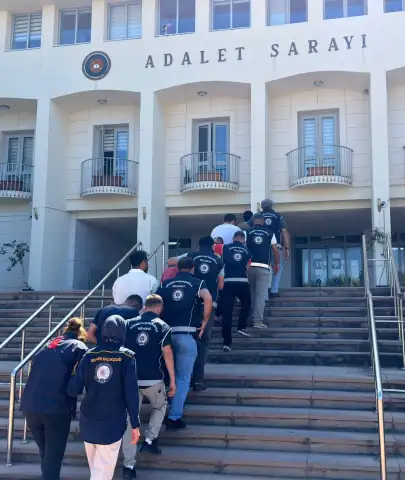 Bodrum'da İki Ayrı Operasyon: Göçmen Kaçakçılarına Göz Açtırılmadı!