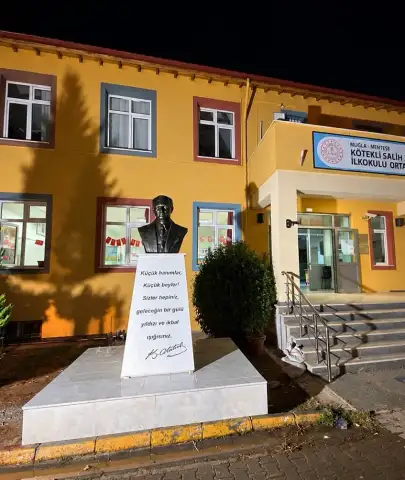 Muğla’da Atatürk Büstüne Zarar Verildi! Büyükşehir Hemen Harekete Geçti