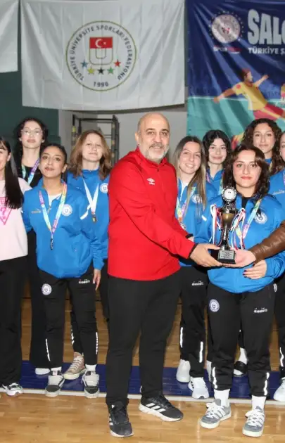 Zirveye çıkan MSKÜ Süper Lig biletini aldı